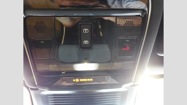 2025 認定中古車 Land Rover Range Rover Sport アイガーグレイ D300マイルドハイブリッド スタンダードホイールベース Dynamic SE