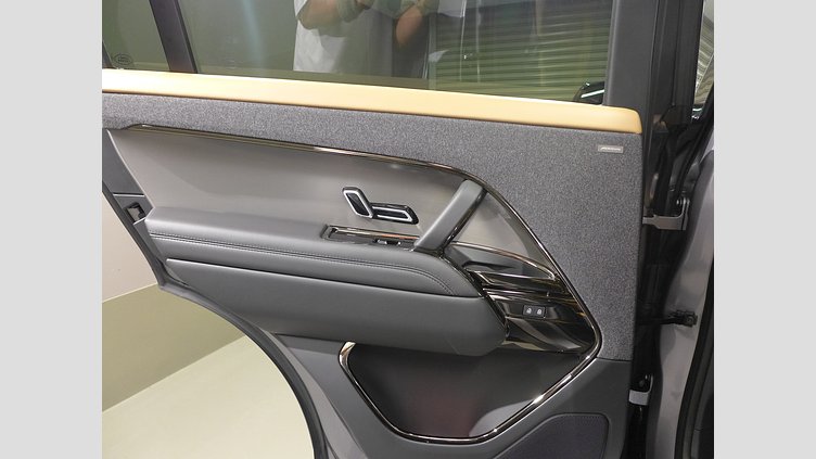 2025 認定中古車 Land Rover Range Rover Sport アイガーグレイ D300マイルドハイブリッド スタンダードホイールベース Dynamic SE
