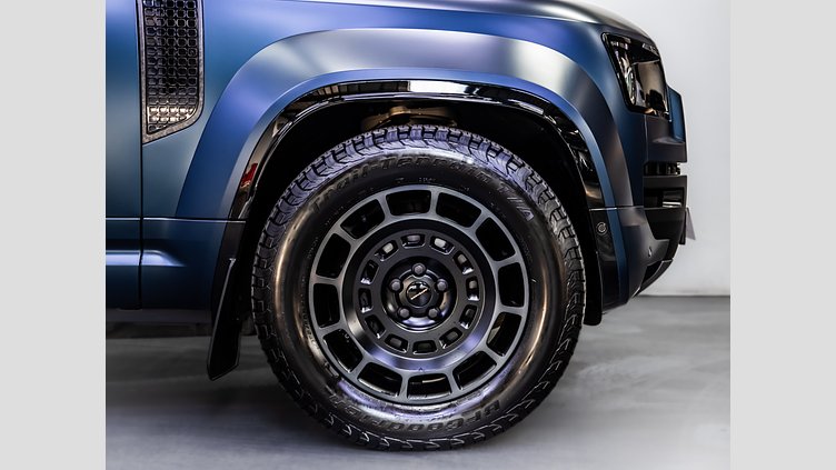 2026 Approved Land Rover Defender OCTA Sargasso Blue AWD 4.4 V8 Octa (P635)