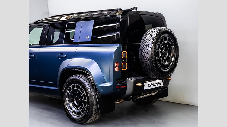 2026 Approved Land Rover Defender OCTA Sargasso Blue AWD 4.4 V8 Octa (P635)
