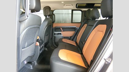 Defender 110 4