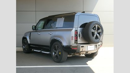Defender 110 1