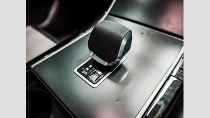 Range Rover Velar 13