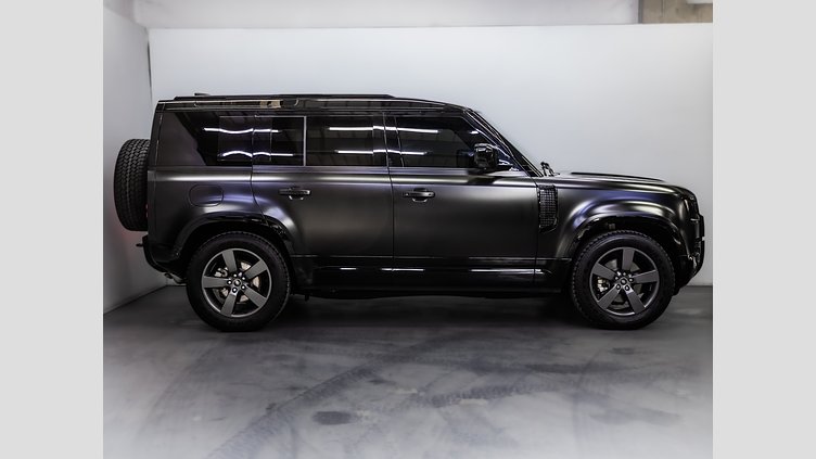 2025 Approved Land Rover Defender 110 Santorini Black AWD 3.0D SE X-Dynamic (D250)
