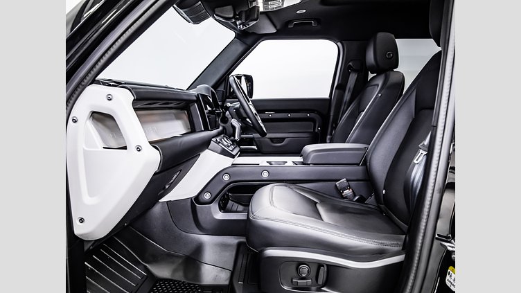 2025 Approved Land Rover Defender 110 Santorini Black AWD 3.0D SE X-Dynamic (D250)