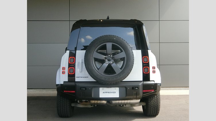 2025 認定中古車 Land Rover Defender 90 Fuji White 3.0 litre i6D​ X-DYNAMIC HSE