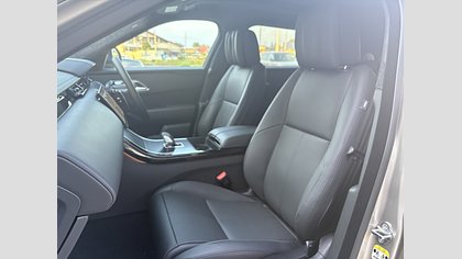 Range Rover Velar 2