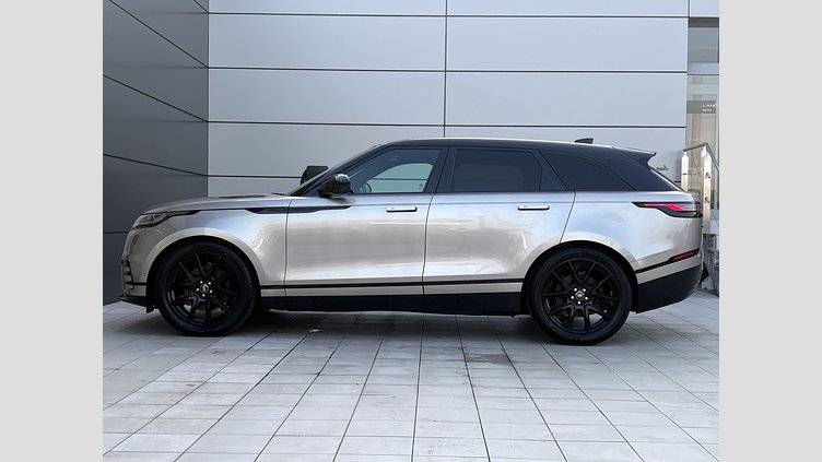 2025 認定中古車 Land Rover Range Rover Velar バトゥミゴールド D200マイルドハイブリッド（ディーゼル） スタンダードホイールベース Autobiography