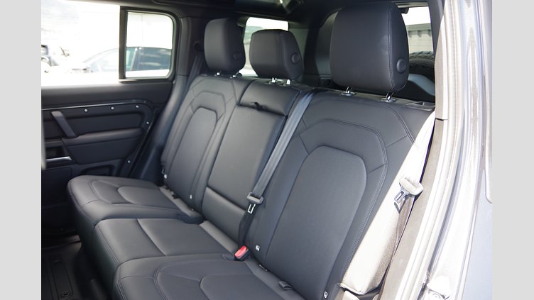 2025 認定中古車 Land Rover Defender 110 カルパチアングレイ D350 ディーゼルマイルドハイブリッド X-Dynamic SE