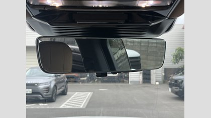 Range Rover 22