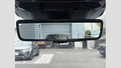 Range Rover 32