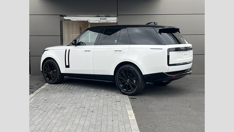 2025 認定中古車 Land Rover Range Rover Ostuni Pearl White 3.0 litre i6D​ SWB D350 SE