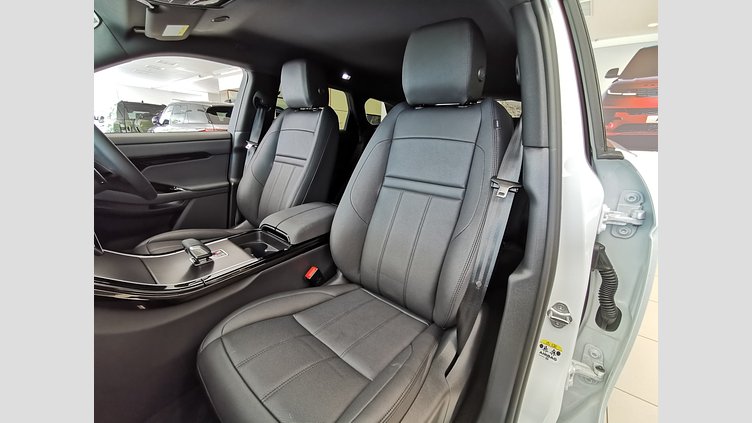 2025 認定中古車 Land Rover Range Rover Evoque フジホワイト D200マイルドハイブリッド（ディーゼル） SWB DYNAMIC SE