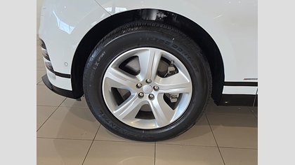 Range Rover Velar 17