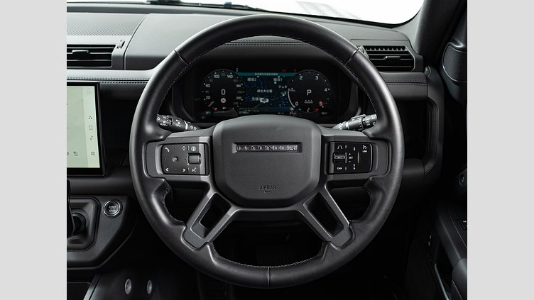 2025 認定中古車 Land Rover Defender 110 カルパチアングレイ D350 ディーゼルマイルドハイブリッド X-DYNAMIC HSE D350 エアサスペンション
