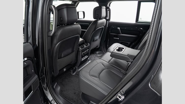 2025 認定中古車 Land Rover Defender 110 カルパチアングレイ D350 ディーゼルマイルドハイブリッド X-DYNAMIC HSE D350 エアサスペンション