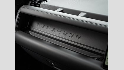 Defender 110 13