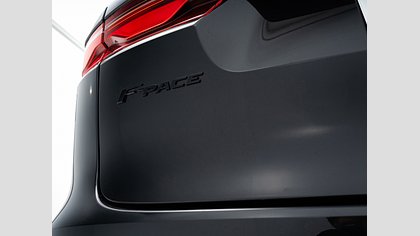 F-Pace 39
