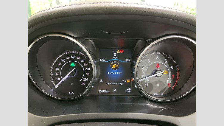 2017 認定中古車 Jaguar E-Pace ユーロン ホワイト P250 オートマチック全輪駆動 S