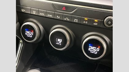 E-Pace 23