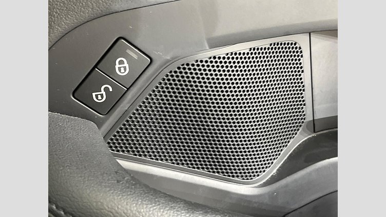 2017 認定中古車 Jaguar E-Pace ユーロン ホワイト P250 オートマチック全輪駆動 S