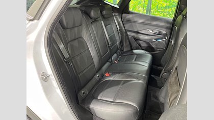 E-Pace 9