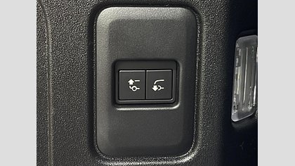 Defender 110 41