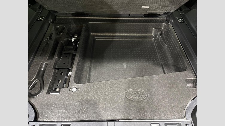 2025 認定中古車 Land Rover Defender 110 フジホワイト D350 ディーゼルマイルドハイブリッド S