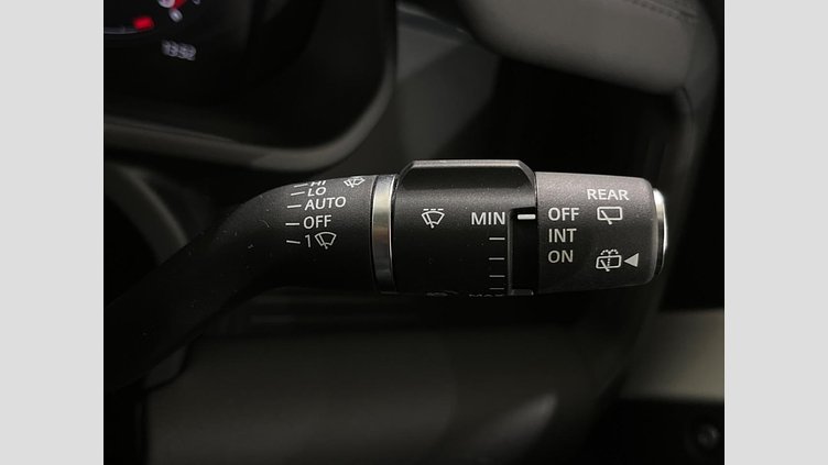 2025 認定中古車 Land Rover Defender 110 フジホワイト D350 ディーゼルマイルドハイブリッド S