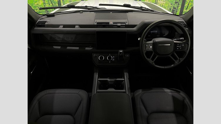 2025 認定中古車 Land Rover Defender 110 フジホワイト D350 ディーゼルマイルドハイブリッド S