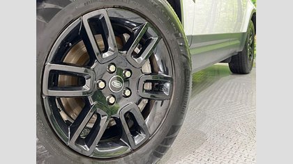 Defender 110 59