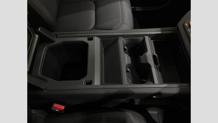 2025 認定中古車 Land Rover Defender 110 フジホワイト D350 ディーゼルマイルドハイブリッド S