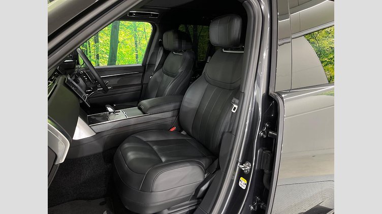 2024 認定中古車 Land Rover Range Rover カルパチアングレイ P550 AWD PHEV（AT） スタンダードホイールベース Autobiography
