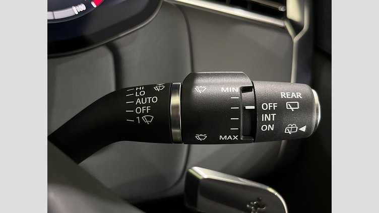2024 認定中古車 Land Rover Range Rover カルパチアングレイ P550 AWD PHEV（AT） スタンダードホイールベース Autobiography