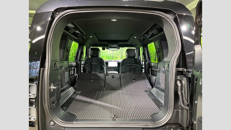 2023 認定中古車 Land Rover Defender 110 サントリーニブラック D300 AWD（AT） X