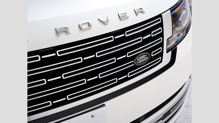 2023 認定中古車 Land Rover Range Rover Sport オストゥーニパールホワイト D300 AWD MHEV（AT） スタンダードホイールベース AUTOBIOGRAPHY
