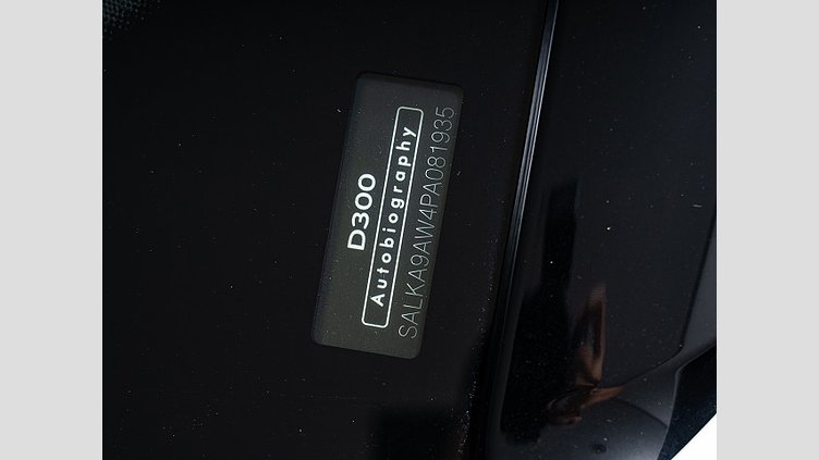 2023 認定中古車 Land Rover Range Rover Sport オストゥーニパールホワイト D300 AWD MHEV（AT） スタンダードホイールベース AUTOBIOGRAPHY