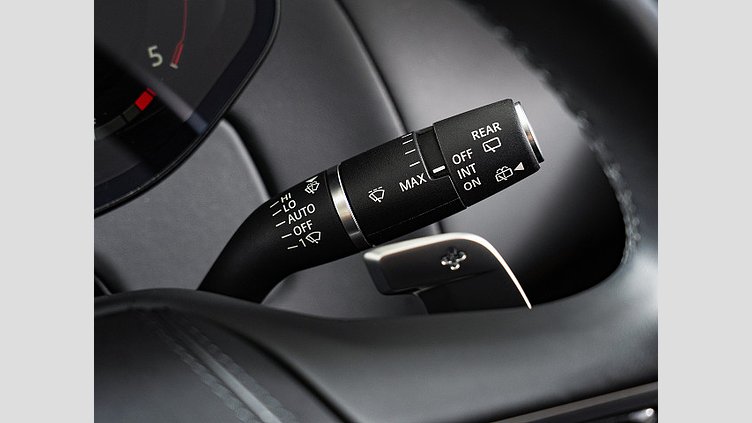 2023 認定中古車 Land Rover Range Rover Sport オストゥーニパールホワイト D300 AWD MHEV（AT） スタンダードホイールベース AUTOBIOGRAPHY
