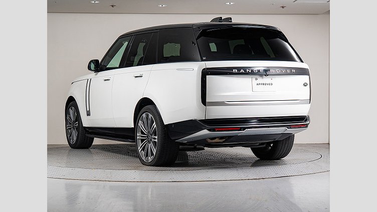 2023 認定中古車 Land Rover Range Rover Sport オストゥーニパールホワイト D300 AWD MHEV（AT） スタンダードホイールベース AUTOBIOGRAPHY