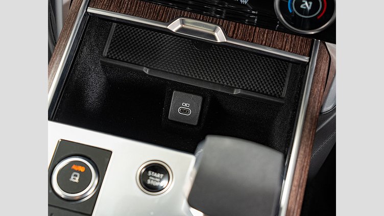 2023 認定中古車 Land Rover Range Rover Sport オストゥーニパールホワイト D300 AWD MHEV（AT） スタンダードホイールベース AUTOBIOGRAPHY