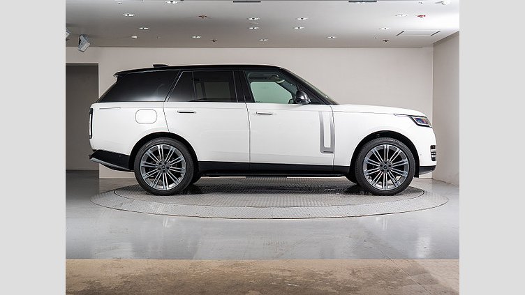 2023 認定中古車 Land Rover Range Rover Sport オストゥーニパールホワイト D300 AWD MHEV（AT） スタンダードホイールベース AUTOBIOGRAPHY