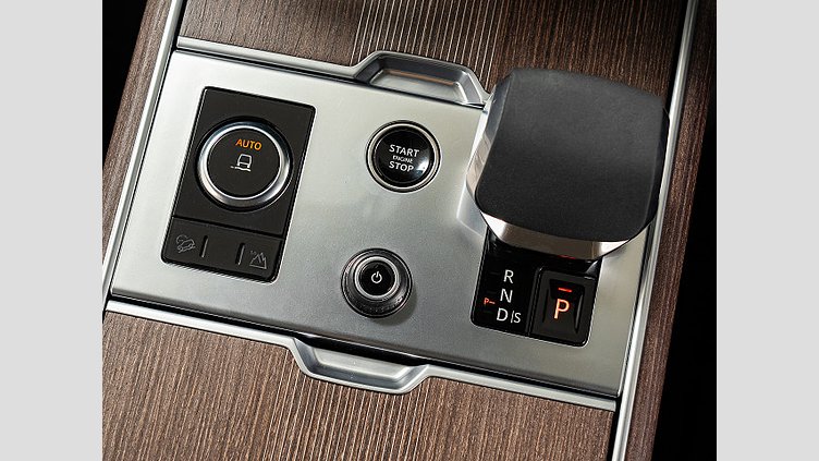 2023 認定中古車 Land Rover Range Rover Sport オストゥーニパールホワイト D300 AWD MHEV（AT） スタンダードホイールベース AUTOBIOGRAPHY