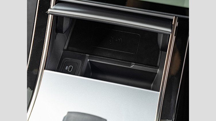 2024 認定中古車 Land Rover Range Rover Evoque アロイオスグレイ D200マイルドハイブリッド（ディーゼル） Standard Wheelbase S