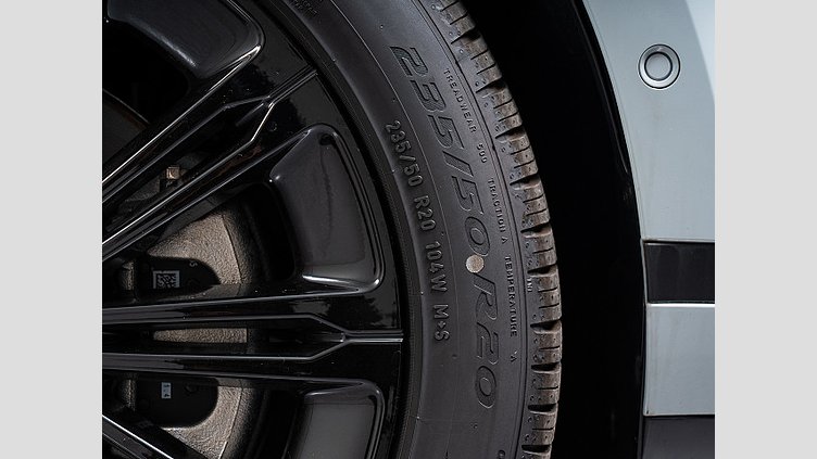 2024 認定中古車 Land Rover Range Rover Evoque アロイオスグレイ D200マイルドハイブリッド（ディーゼル） Standard Wheelbase S