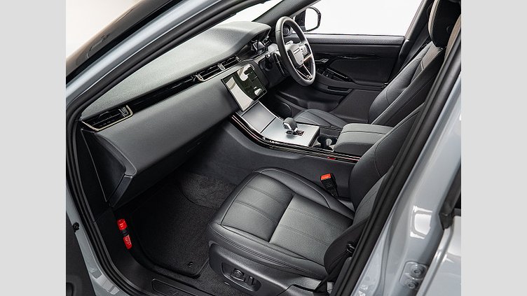 2024 認定中古車 Land Rover Range Rover Evoque アロイオスグレイ D200マイルドハイブリッド（ディーゼル） Standard Wheelbase S