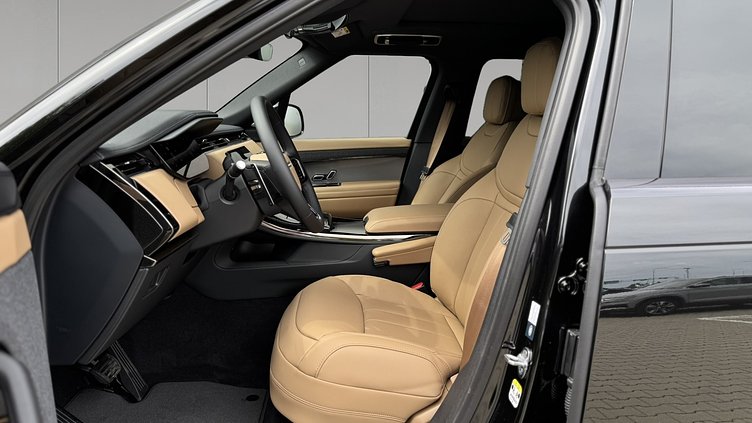 2026 Approved Land Rover Range Rover Sport Czarny Santorini Black D300 Diesel MHEV SWB SE