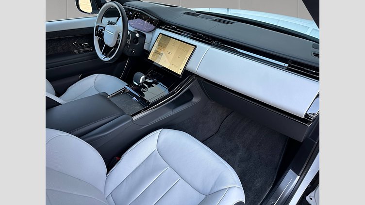 2024 Approved Land Rover Range Rover Sport Fuji White 3.0 litre i6 PHEV​ AUTOBIOGRAPHY