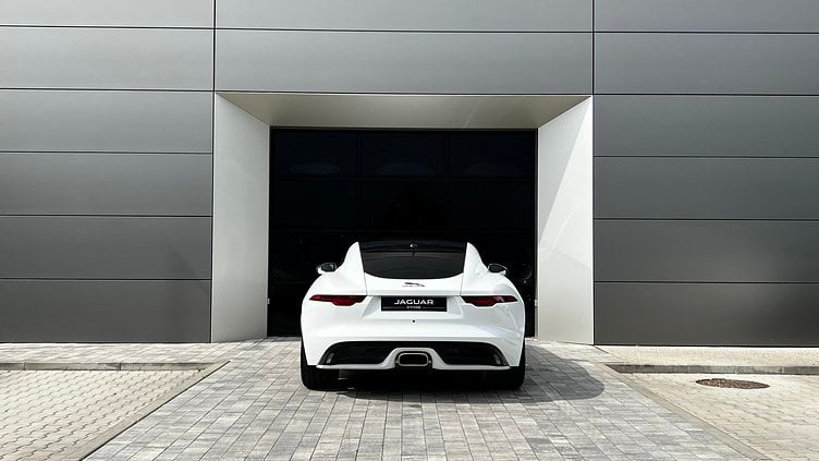 2024 SKLADOVÉ VOZIDLÁ Jaguar F-Type Fuji White 2.0 I4 300k RWD Coupe R-Dynamic