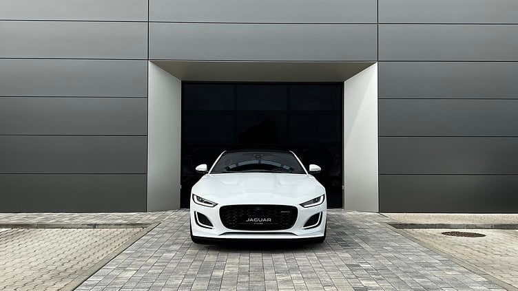 2024 SKLADOVÉ VOZIDLÁ Jaguar F-Type Fuji White 2.0 I4 300k RWD Coupe R-Dynamic