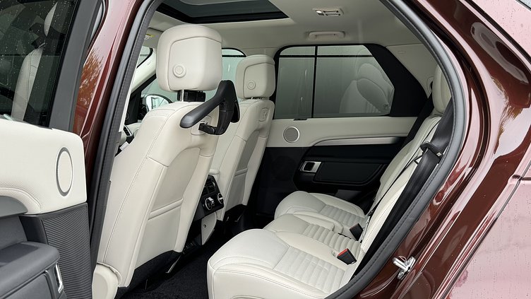 2026 Nowy Land Rover Discovery Sedona Red 3.0 litre i6D.​ Discovery MY26 3.0D I6 350 PS AWD Auto Gemini